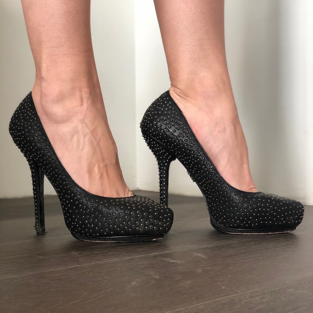Rock’n’Roll Republic studied black heels